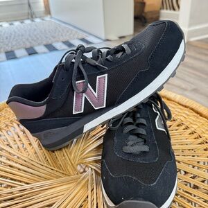 New Balance 515 Black and Pink Sneakers